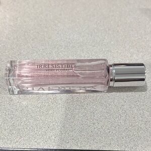 Givenchy Irresistible Very Floral Travel Size